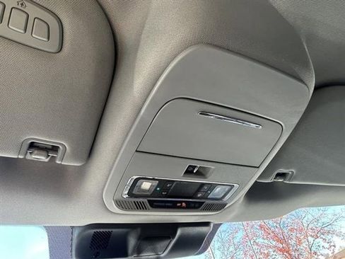 Used 2021 Ford F150 Lariat w/ Equipment Group 501A Mid image 15