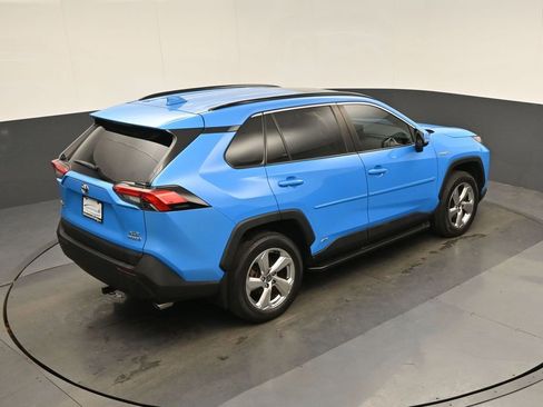 Used 2021 Toyota RAV4 XLE Premium AWD/4WD image 59
