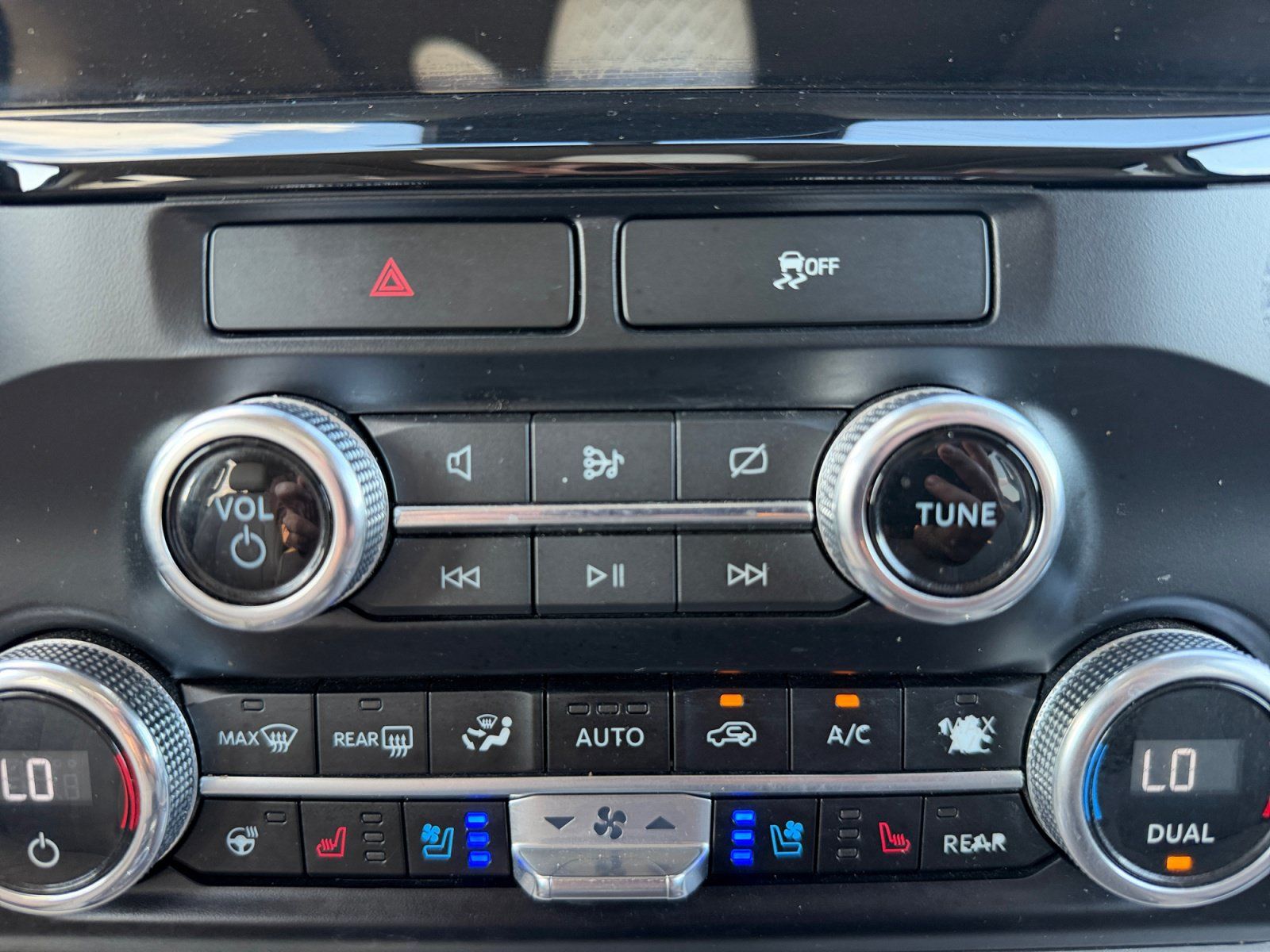 Used 2023 Ford Expedition Max Limited RWD image 15