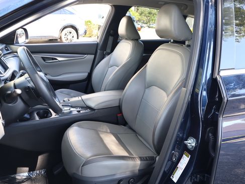Certified 2023 INFINITI QX50 Luxe FWD image 2