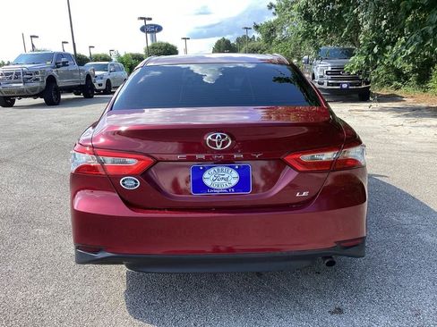 Used 2018 Toyota Camry LE w/ Convenience Package FWD image 8