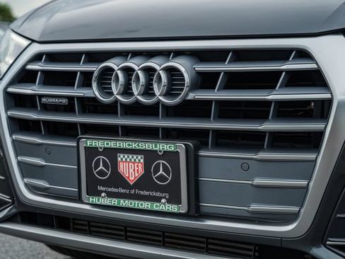 Used 2018 Audi Q5 2.0T Premium Plus w/ Premium Plus Package AWD/4WD image 12