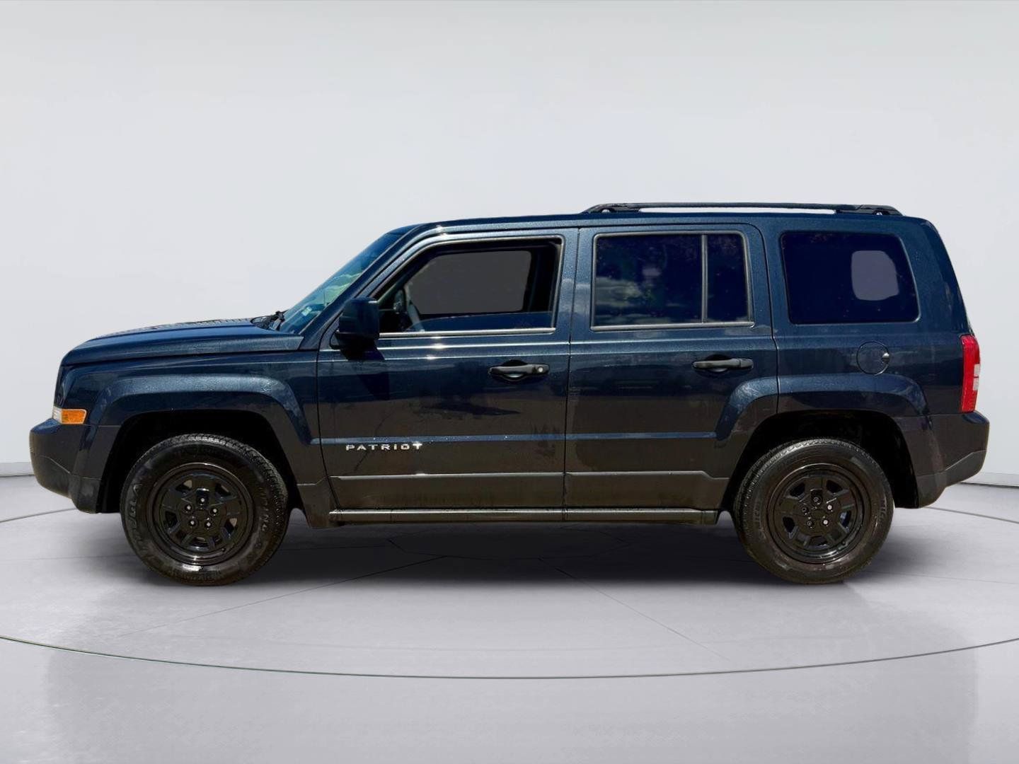 Used 2016 Jeep Patriot Sport FWD image 4