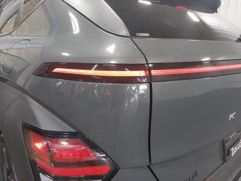 Certified 2025 Hyundai Kona SEL AWD/4WD image 33