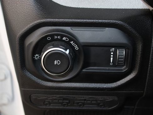Used 2024 Jeep Wrangler Sport S image 26