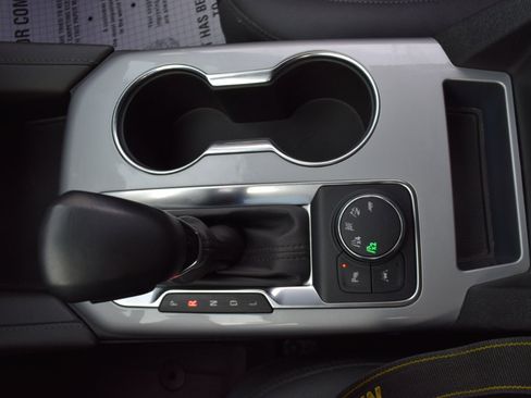 Used 2022 Chevrolet Blazer LT image 23