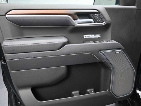 New 2026 GMC Sierra 1500 Denali w/ Denali Reserve Package image 6