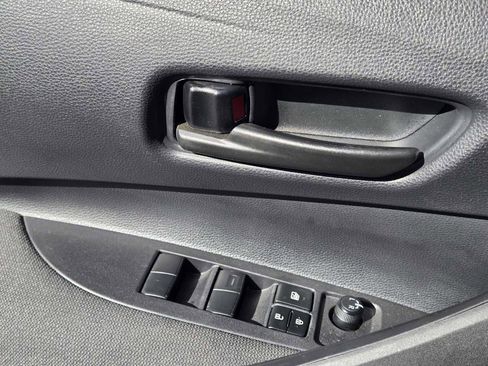 Used 2025 Toyota Corolla LE image 18