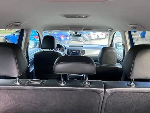 Used 2019 Volkswagen Atlas SE FWD image 12