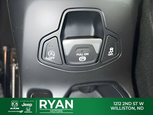 Used 2023 Jeep Renegade Limited AWD/4WD image 24