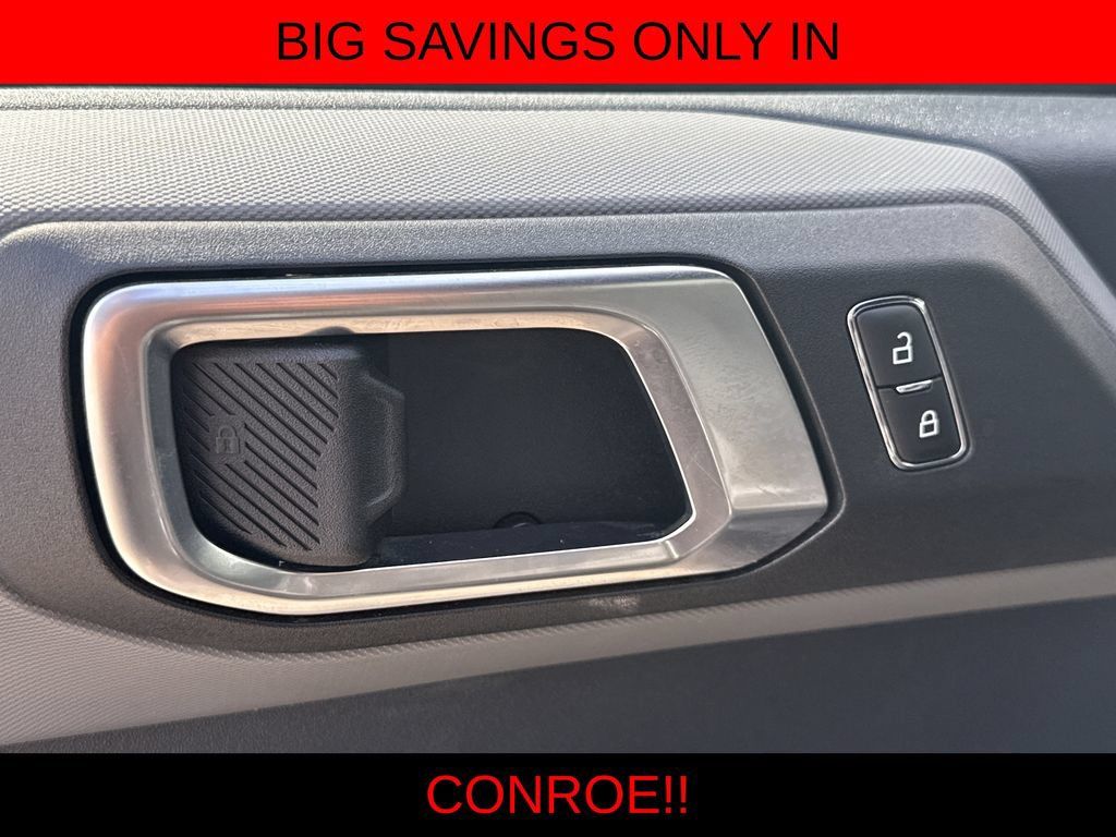Used 2023 Ford Bronco Black Diamond AWD/4WD image 11