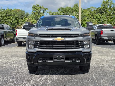Used 2024 Chevrolet Silverado 2500 Custom w/ Custom Convenience Package AWD/4WD image 12