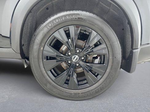 Used 2023 Nissan Rogue SV w/ SV Premium B Package AWD/4WD image 25