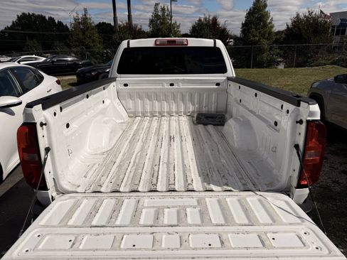 Used 2020 Chevrolet Colorado W/T w/ WT Convenience Package RWD image 36