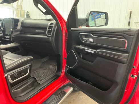 Used 2023 RAM 1500 Laramie AWD/4WD image 27