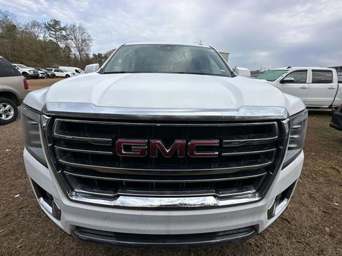 Used 2024 GMC Yukon SLT RWD image 11