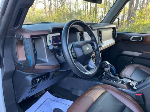 Used 2023 Ford Bronco Outer Banks image 16