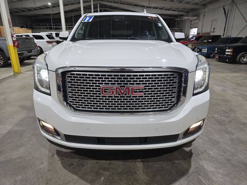 Used 2017 GMC Yukon Denali w/ Open Road Package AWD/4WD image 19