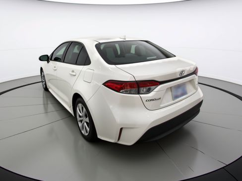 Used 2025 Toyota Corolla LE FWD image 6