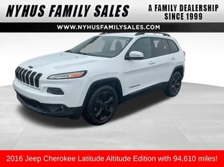 Used 2016 Jeep Cherokee Latitude w/ Cold Weather Group 360° Tour