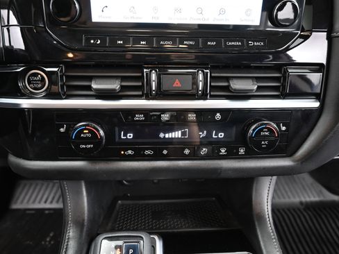 Used 2022 Nissan Pathfinder SL w/ SL Premium Package image 12