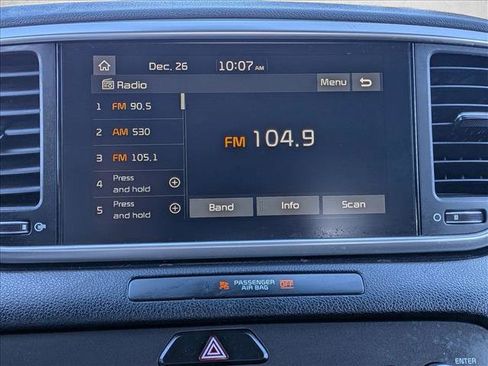 Used 2022 Kia Sportage LX image 12