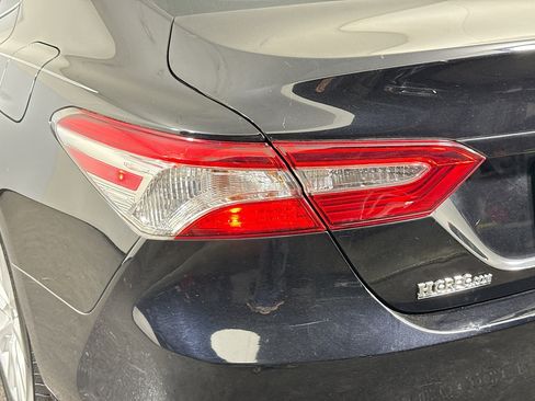 Used 2020 Toyota Camry LE image 35