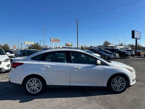 Used 2017 Ford Focus Titanium image 30