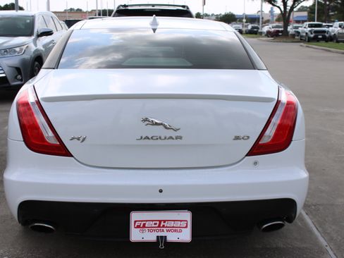 Used 2016 Jaguar XJ R-Sport RWD image 7