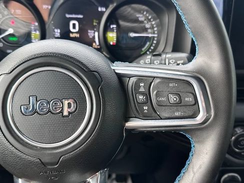 Used 2024 Jeep Wrangler High Altitude AWD/4WD image 21