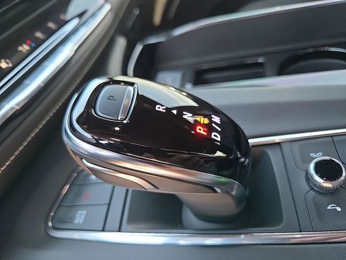 Used 2024 Cadillac Escalade V image 17