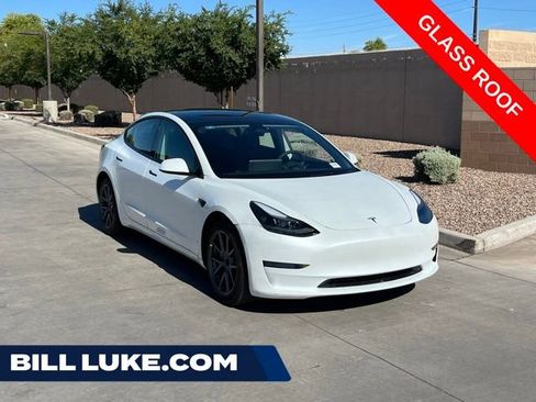 Used 2023 Tesla Model 3 Standard Range RWD image 1
