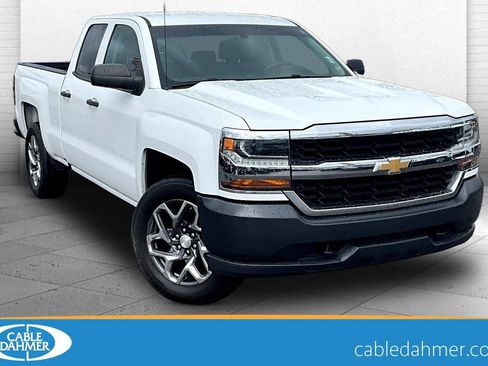 Used 2017 Chevrolet Silverado 1500 W/T w/ Trailering Package image 1