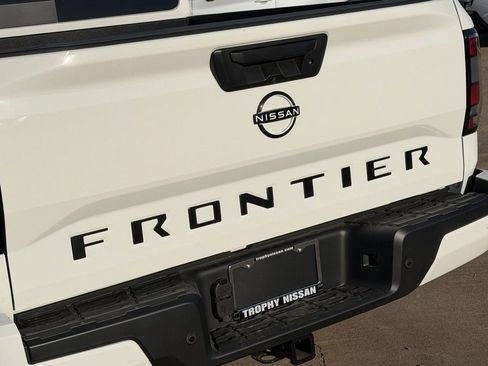 New 2026 Nissan Frontier SV image 7