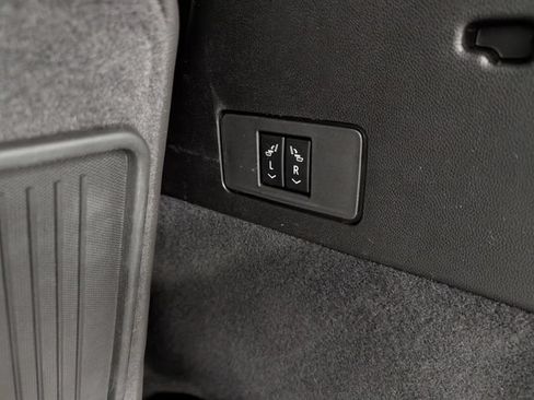 Used 2024 Cadillac XT6 Luxury w/ LPO, Floor Liner Package AWD/4WD image 27