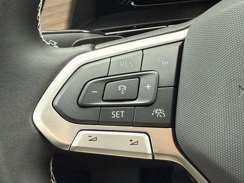 New 2026 Volkswagen Atlas SE image 12