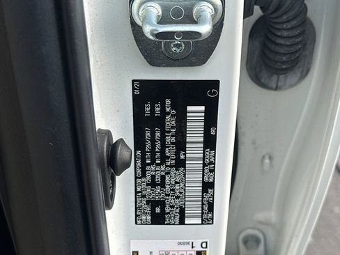Used 2021 Toyota 4Runner SR5 image 28