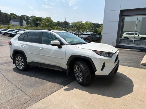 Used 2021 Toyota RAV4 XLE Premium AWD/4WD image 13