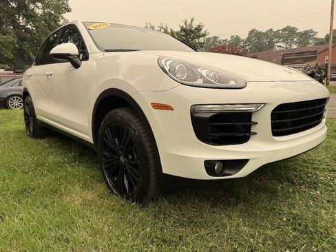 Used 2016 Porsche Cayenne Diesel AWD/4WD image 4
