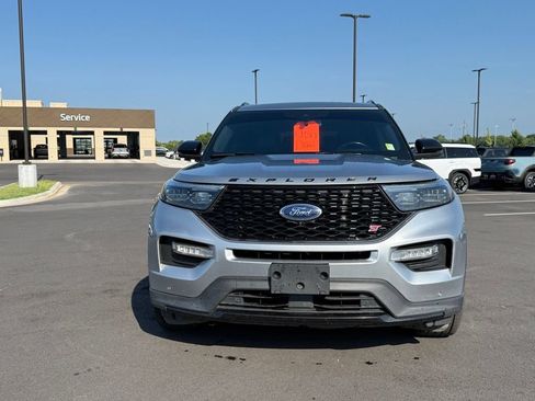 Used 2020 Ford Explorer ST w/ ST Street Pack AWD/4WD image 2