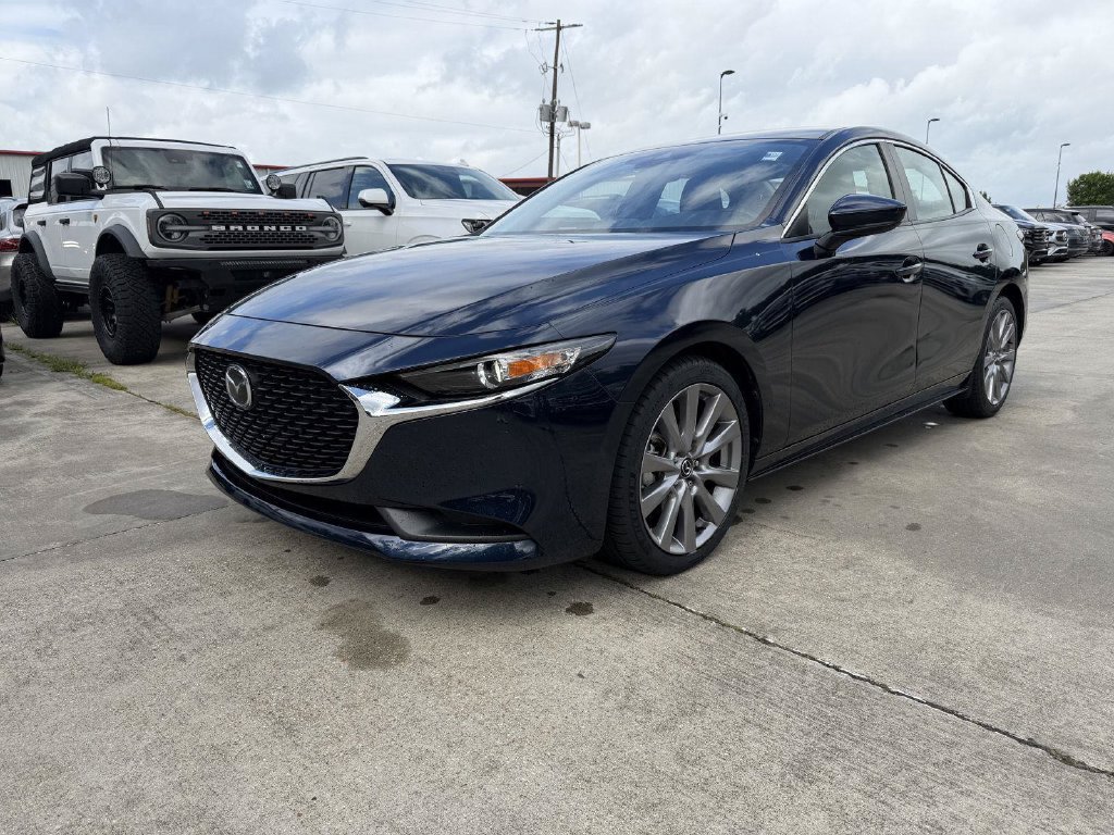 Used 2021 MAZDA MAZDA3 s FWD image 3