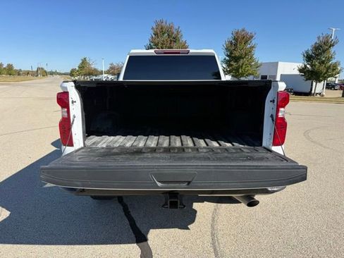 Used 2024 Chevrolet Silverado 2500 Custom w/ Custom Value Package image 21