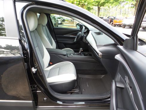 Certified 2026 MAZDA CX-30 AWD 2.5 S image 38