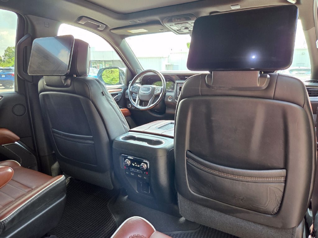 Used 2023 GMC Yukon Denali Ultimate AWD/4WD image 28