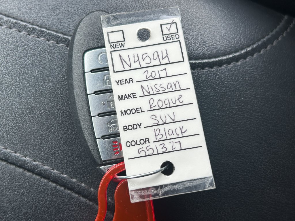 Used 2017 Nissan Rogue SV FWD image 37