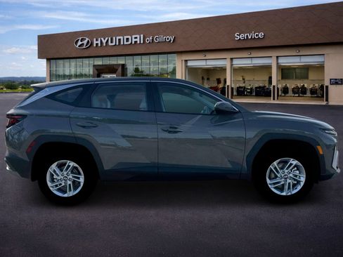 New 2026 Hyundai Tucson SE AWD/4WD image 9