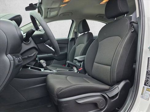 Used 2023 Kia Forte LXS w/ LXS Technology Package FWD image 13