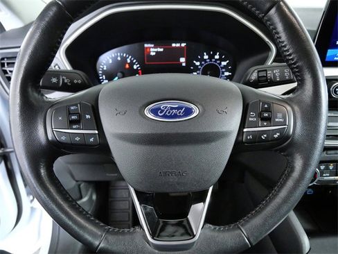 Certified 2021 Ford Escape SE w/ Convenience Package image 19