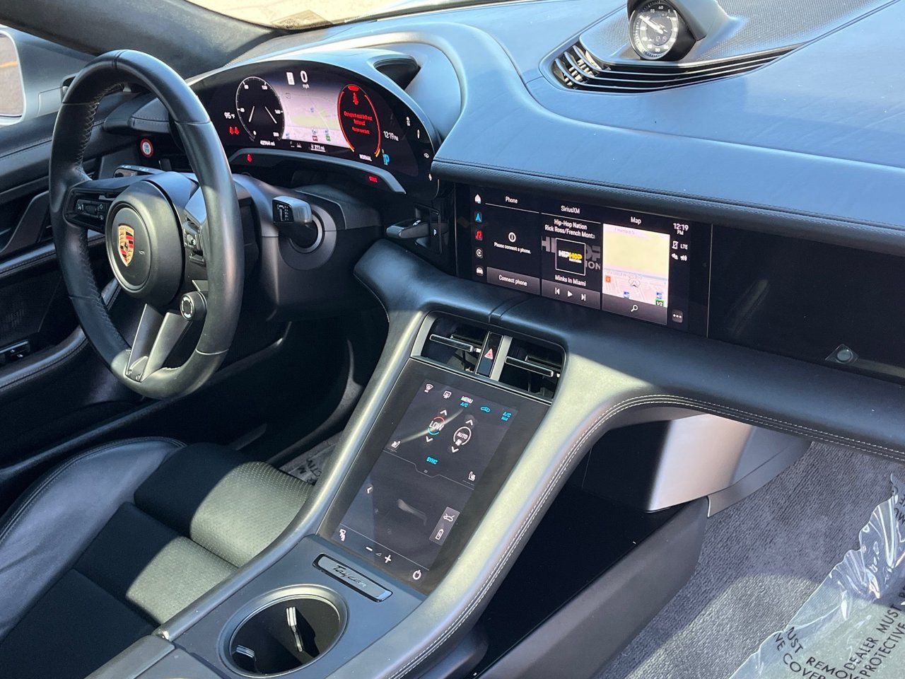 Used 2020 Porsche Taycan AWD/4WD image 9