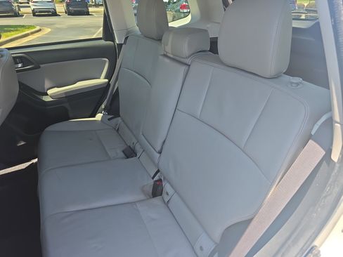 Used 2014 Subaru Forester 2.5i Touring AWD/4WD image 14